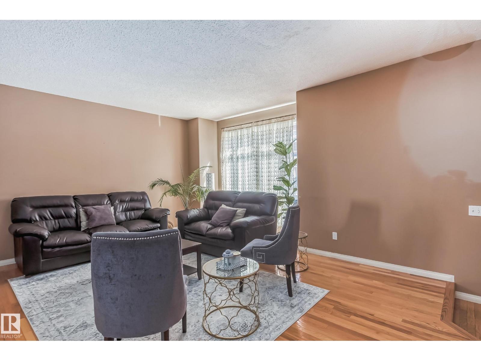 #49 8403 164 Av Nw Property Photo 5