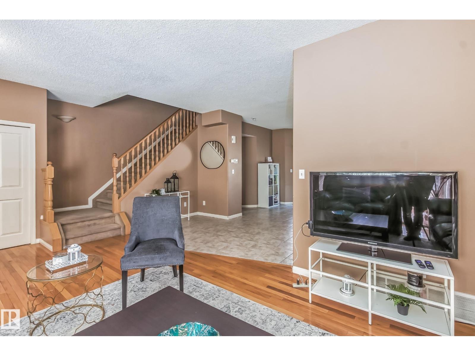 #49 8403 164 Av Nw Property Photo 7