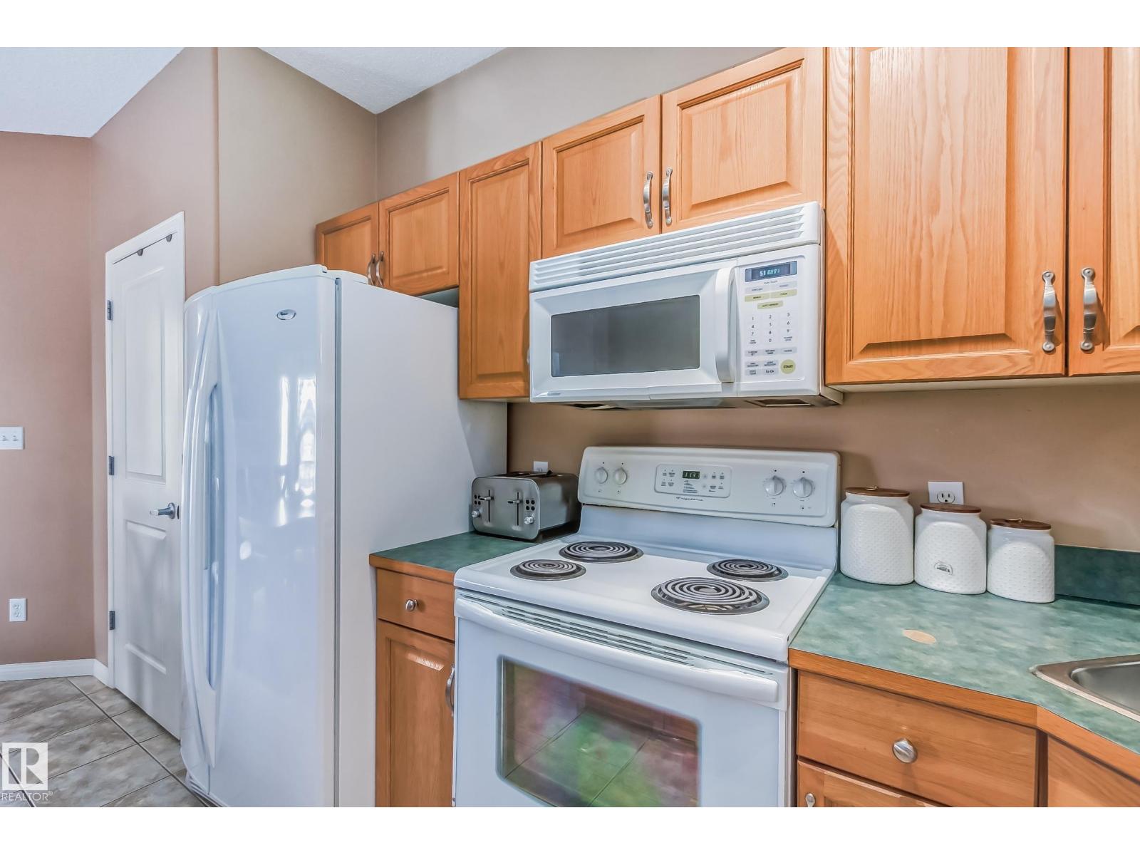 #49 8403 164 Av Nw Property Photo 12