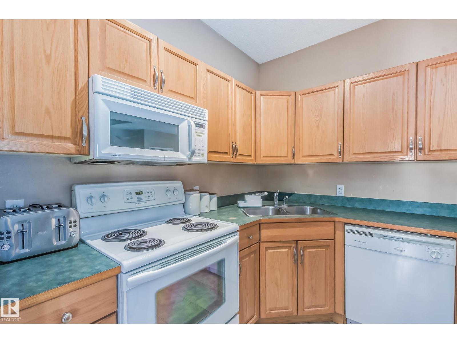 #49 8403 164 Av Nw Property Photo 13
