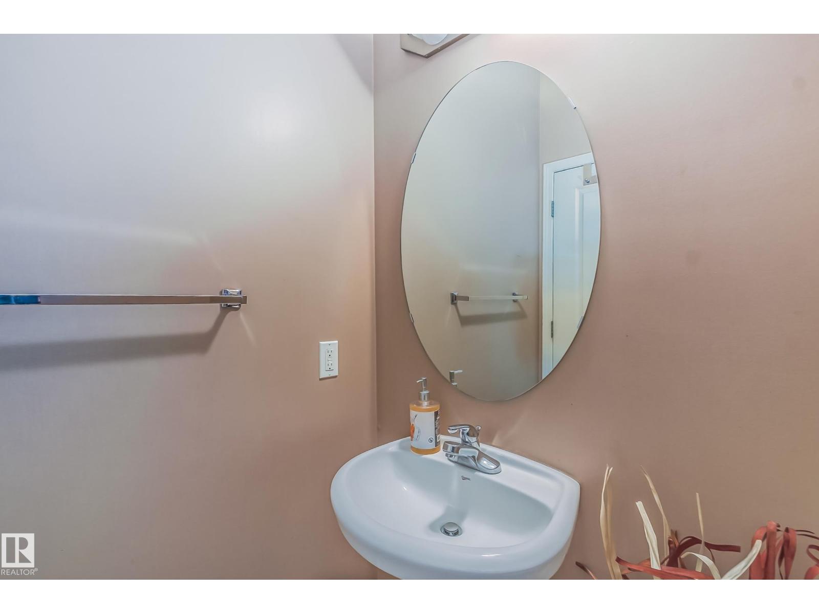#49 8403 164 Av Nw Property Photo 23