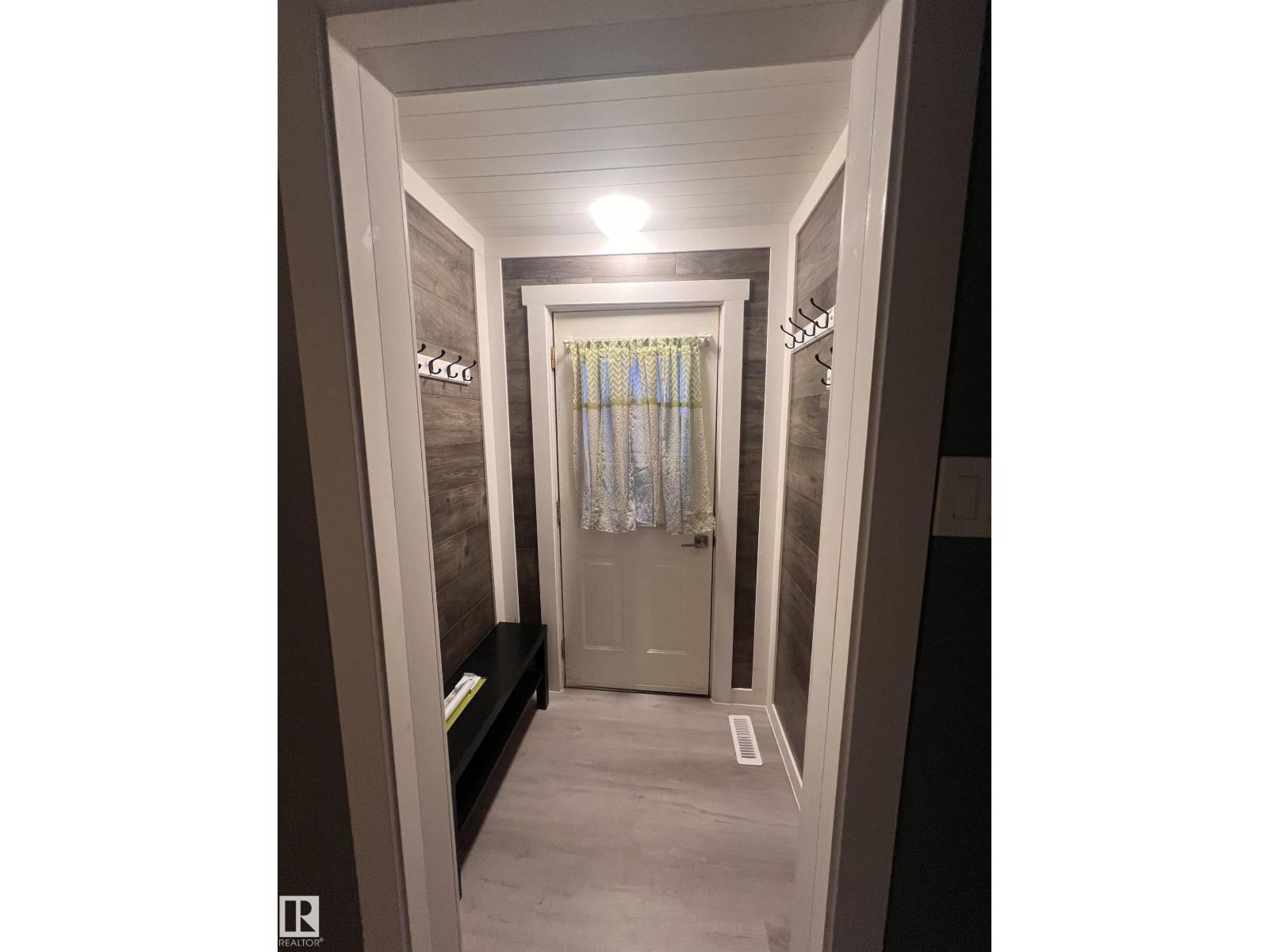 69 Railway Av Property Photo 5
