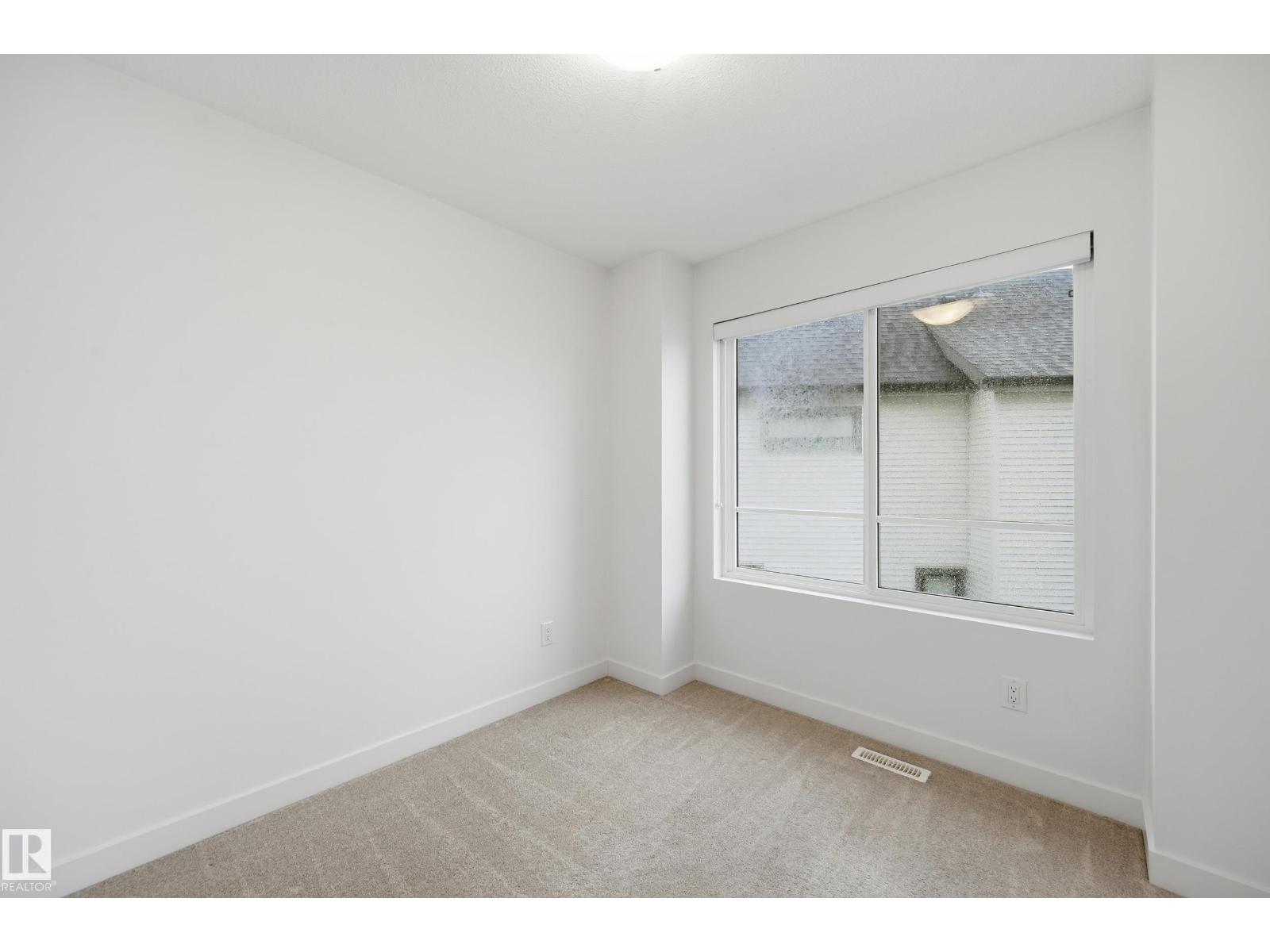 #5 100 Jensen Lakes Bv Property Photo 30
