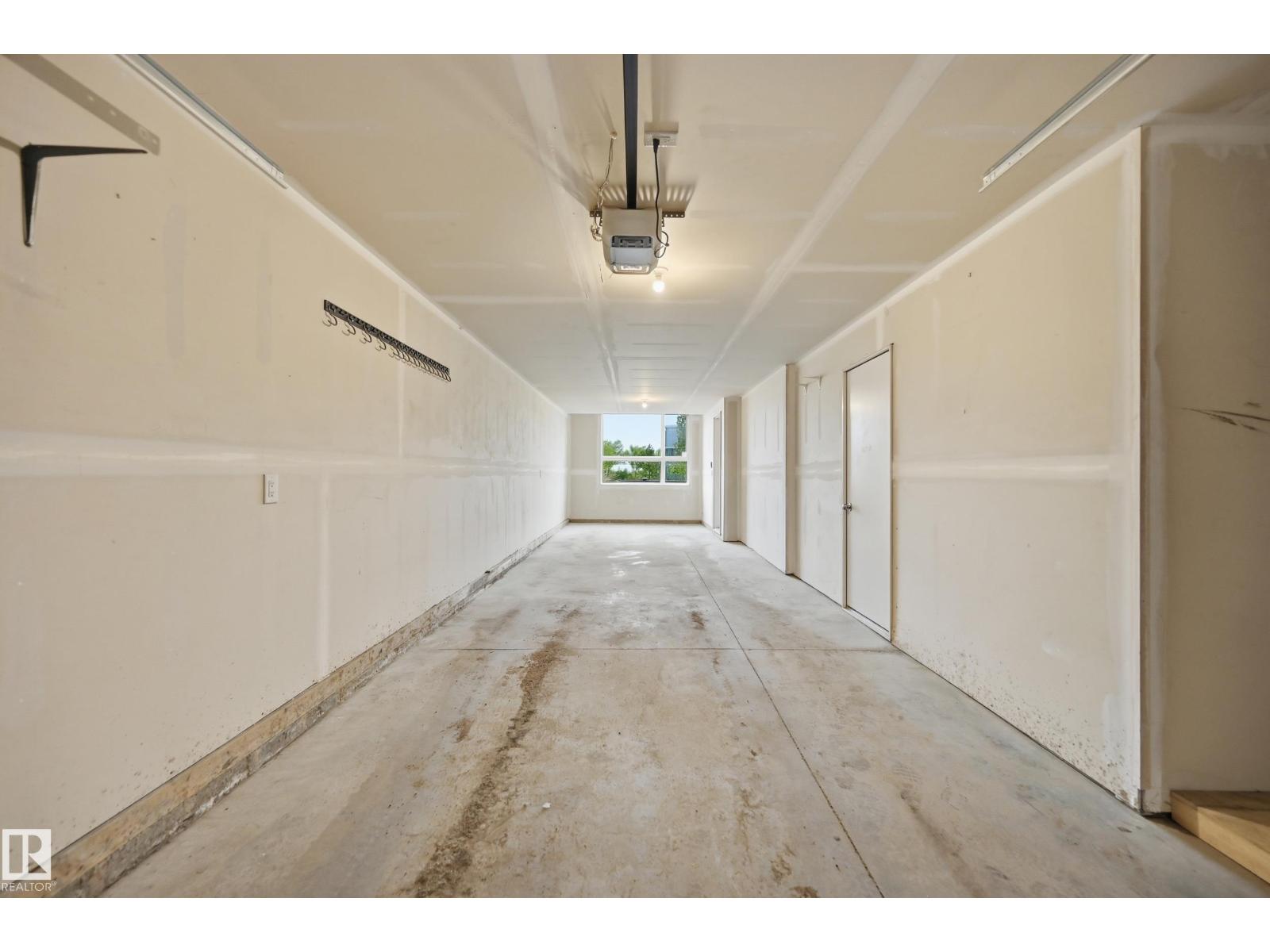 #5 100 Jensen Lakes Bv Property Photo 40