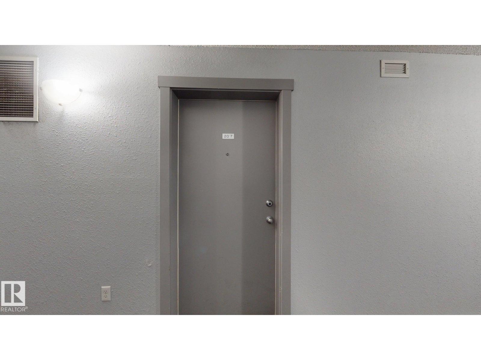 #207 11816 22 Av Sw Property Photo 16