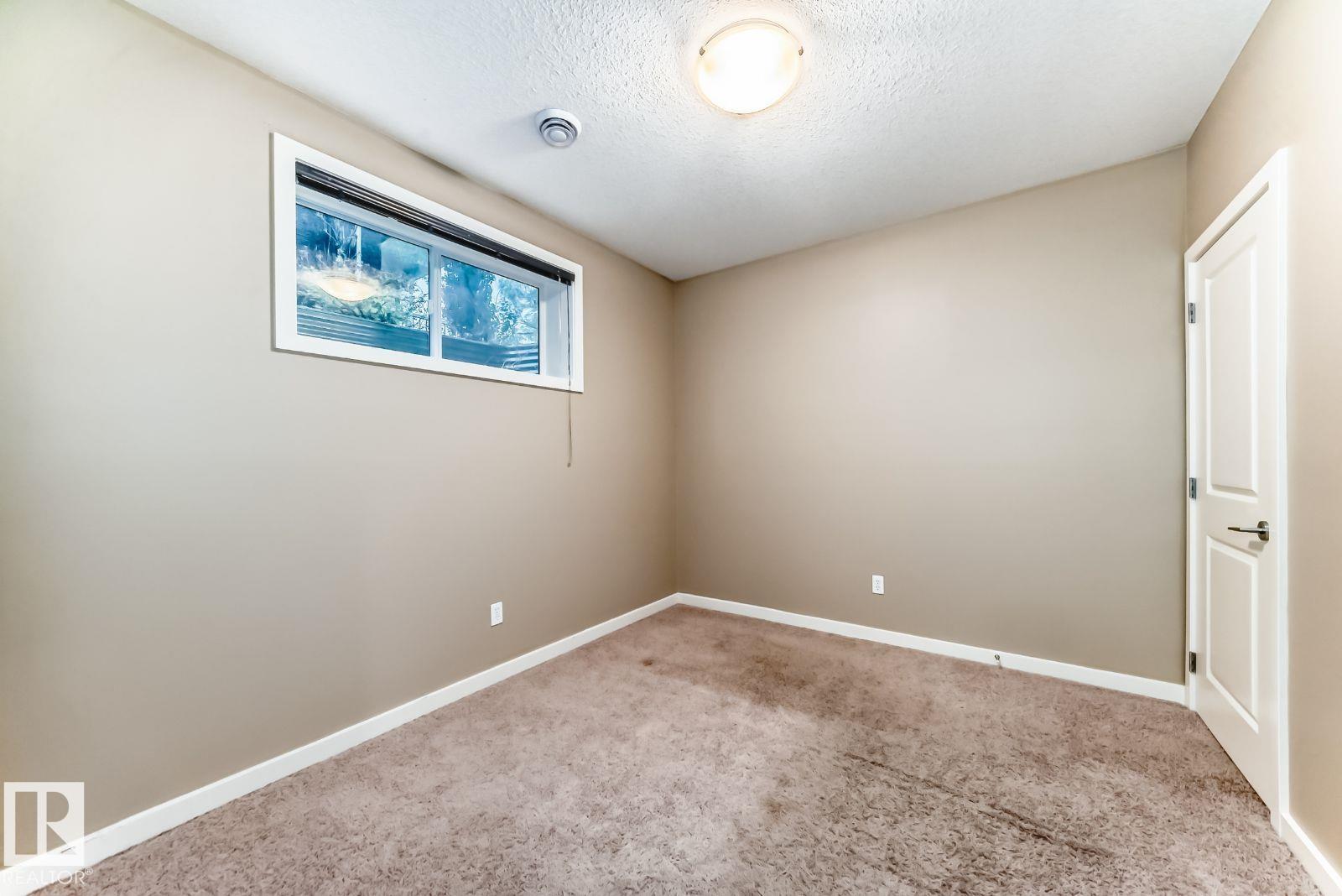 #4 11917 103 St Nw Property Photo 23