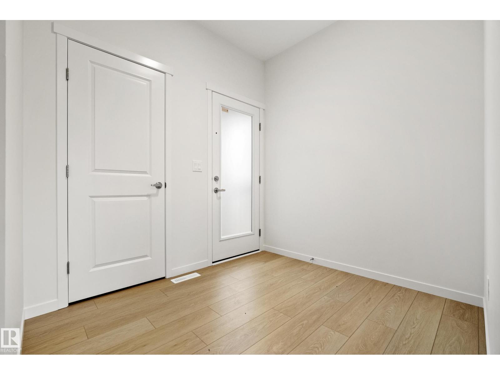 20731 24 Av Nw Property Photo 6