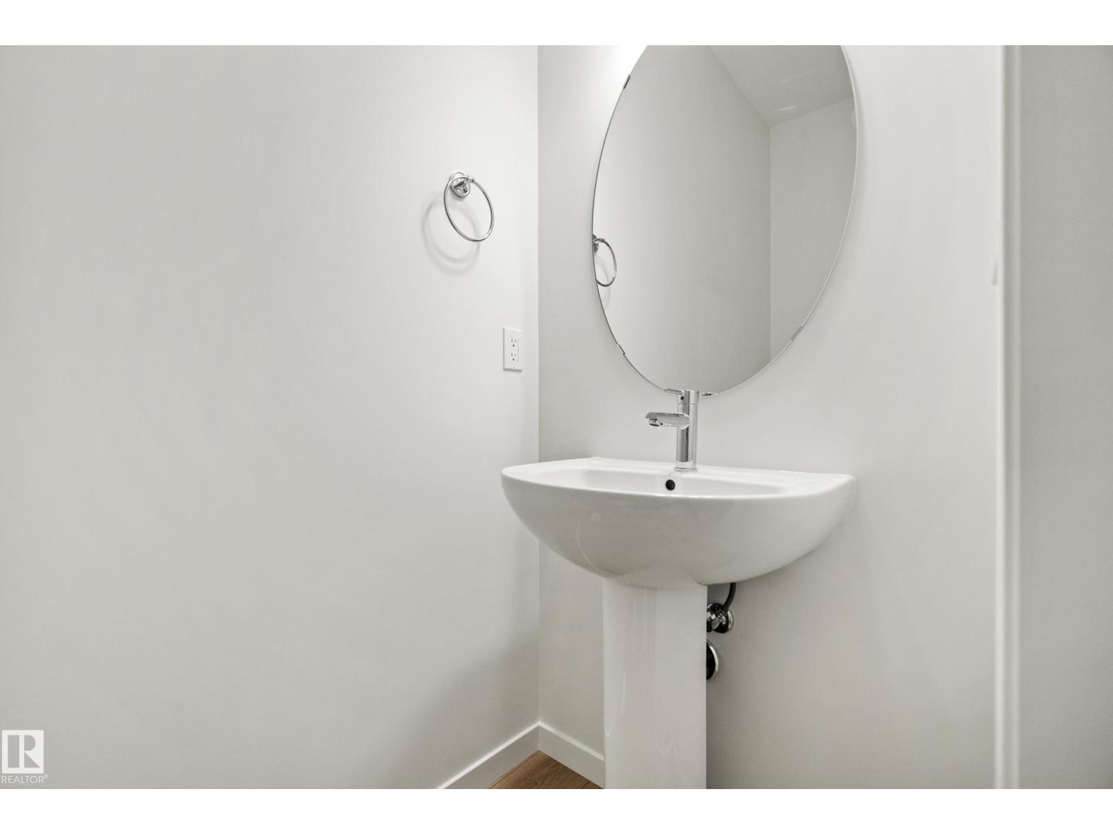 20731 24 Av Nw Property Photo 7