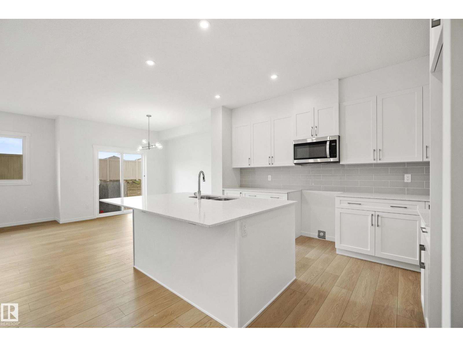 20731 24 Av Nw Property Photo 9