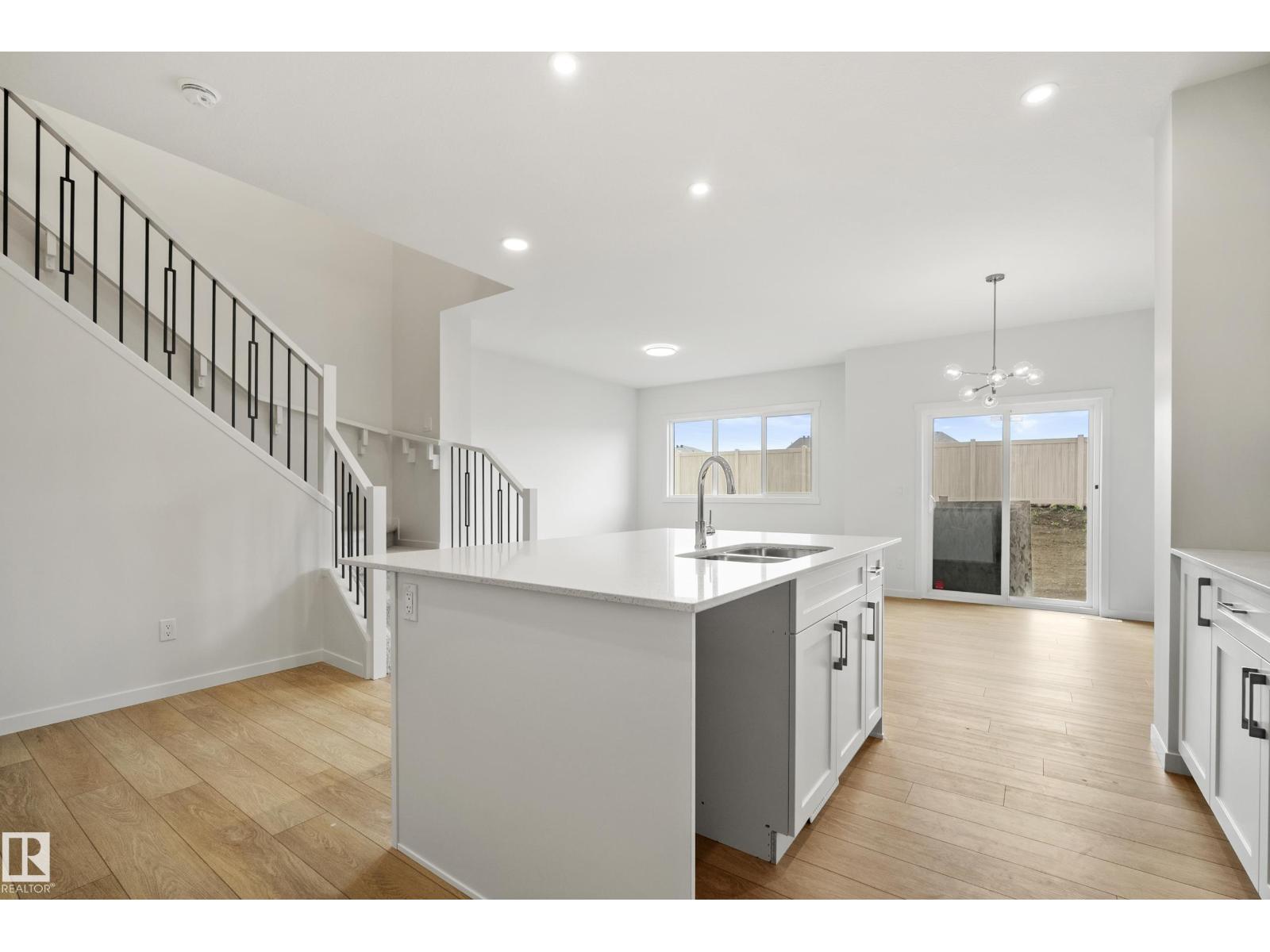 20731 24 Av Nw Property Photo 13
