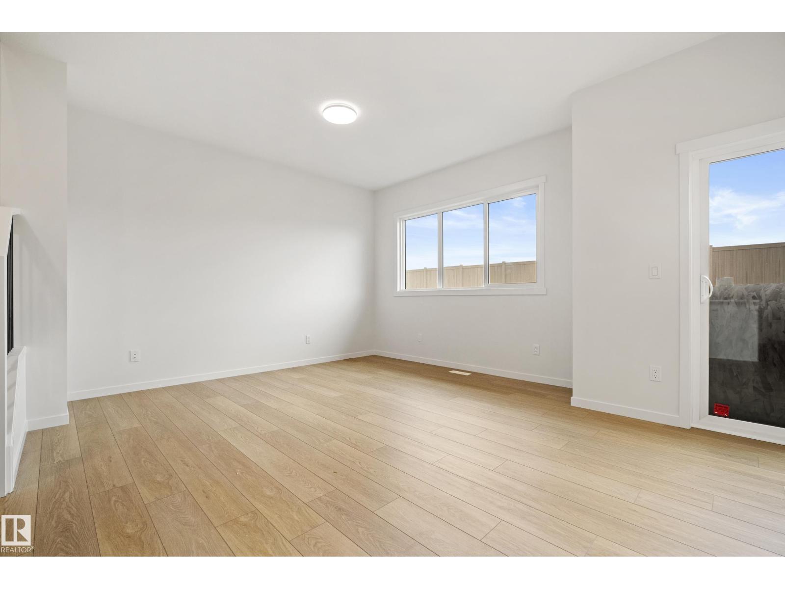 20731 24 Av Nw Property Photo 17