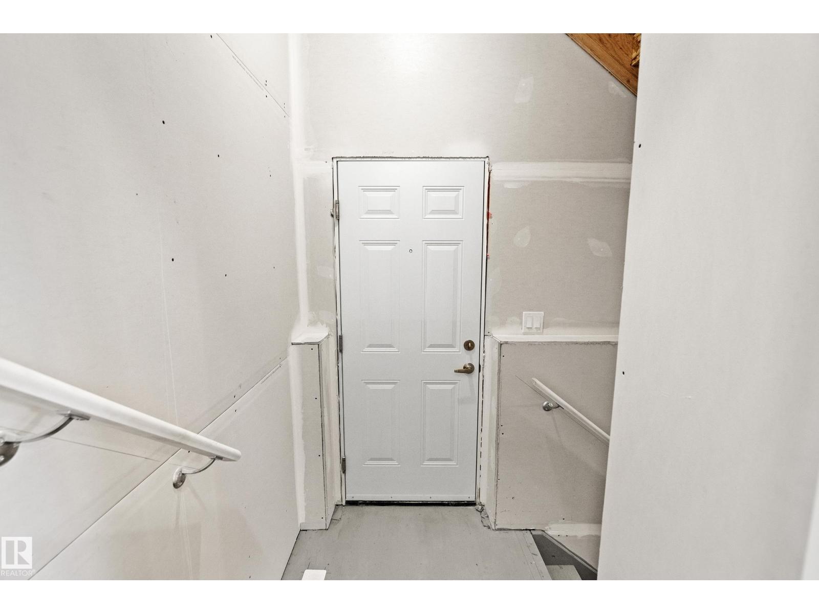 20731 24 Av Nw Property Photo 23
