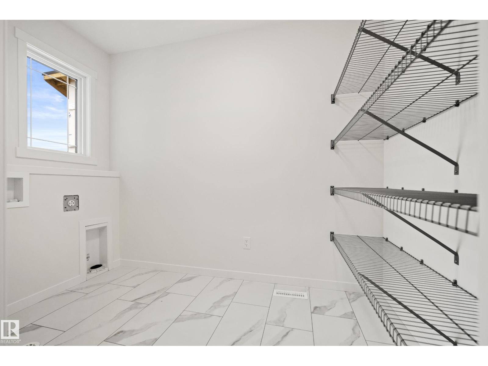 20731 24 Av Nw Property Photo 41