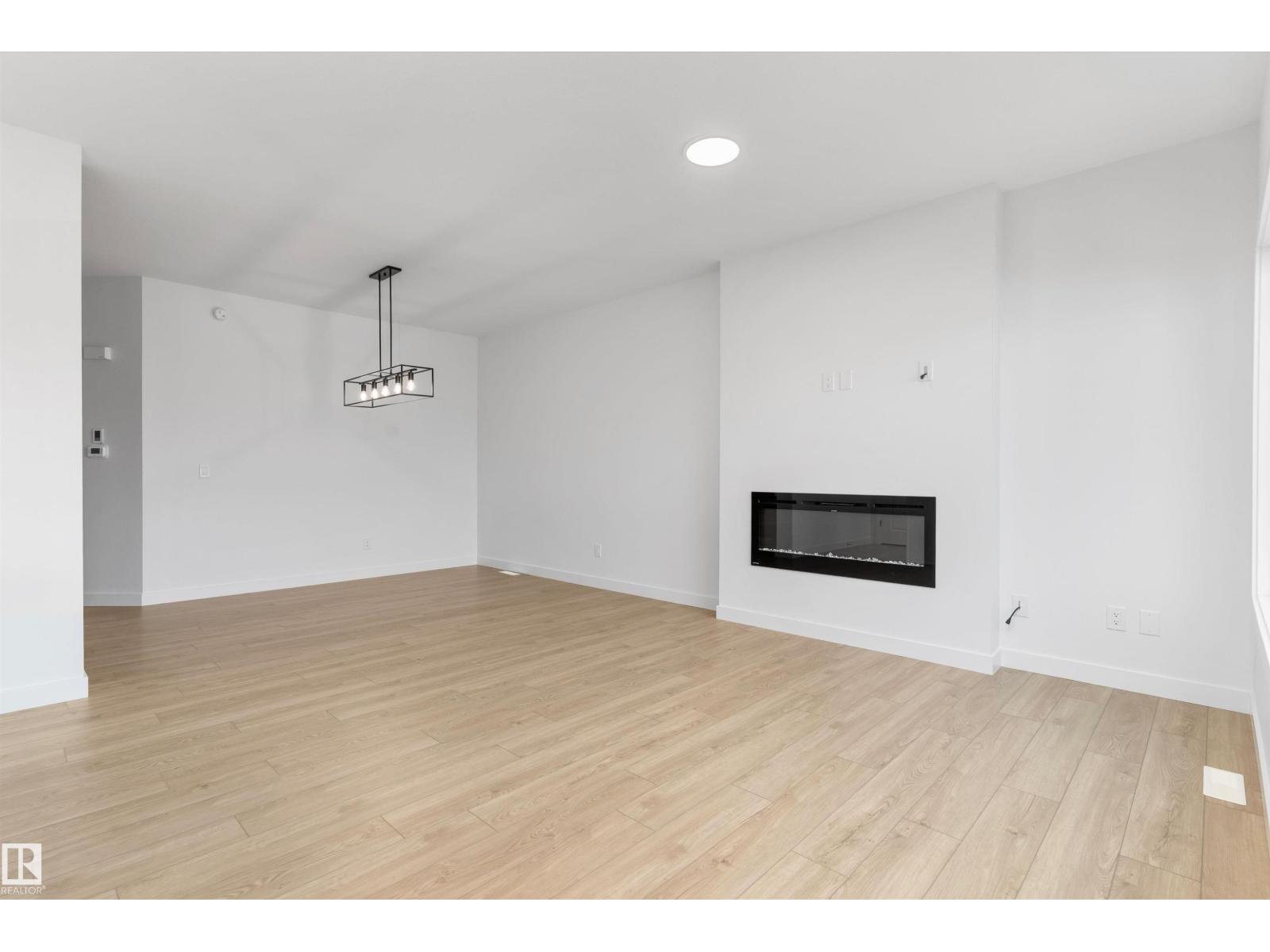 4228 63 St Property Photo 11