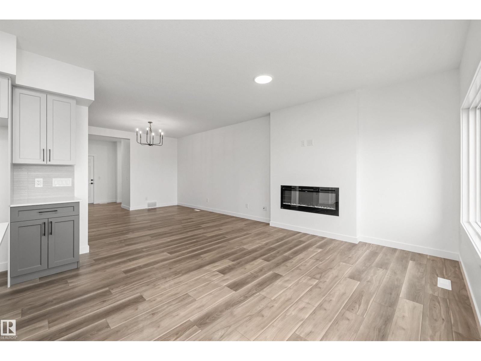 4228 63 St Property Photo 14