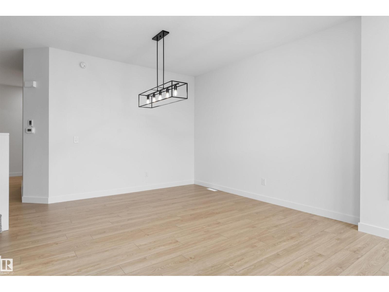 4228 63 St Property Photo 14