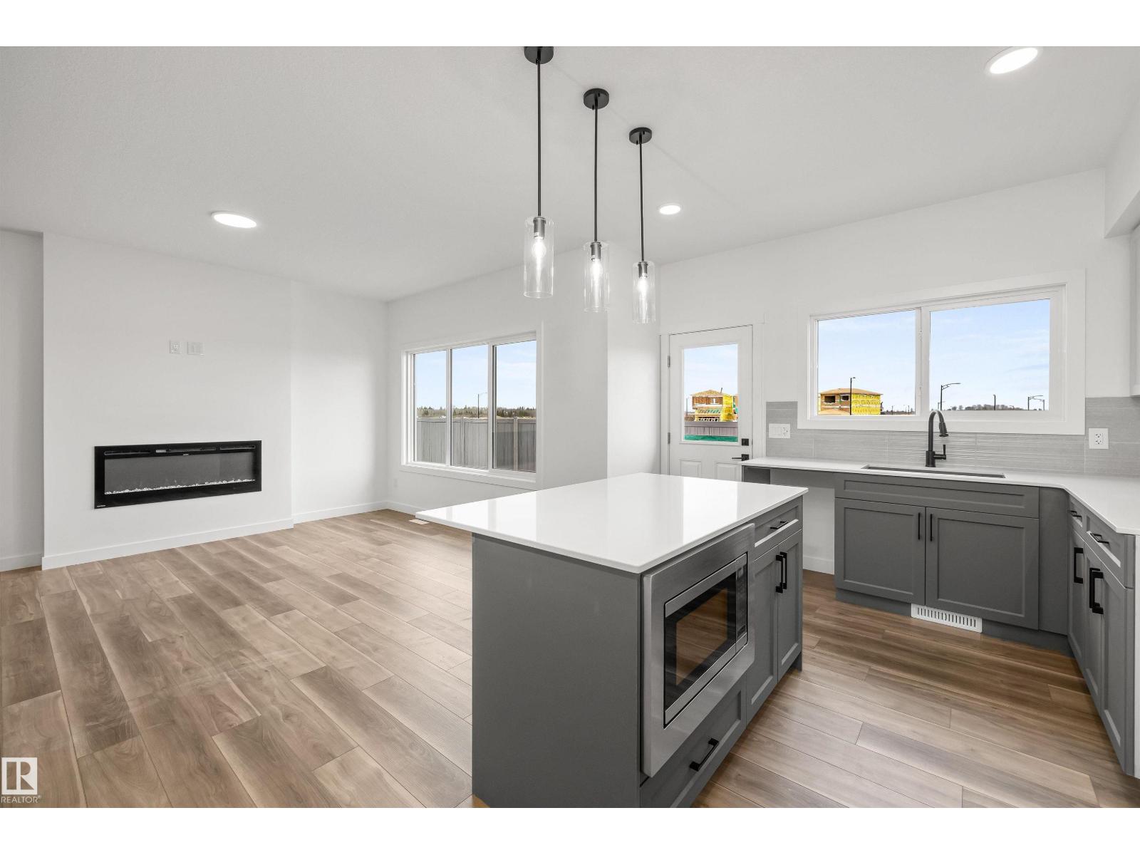 4228 63 St Property Photo 20
