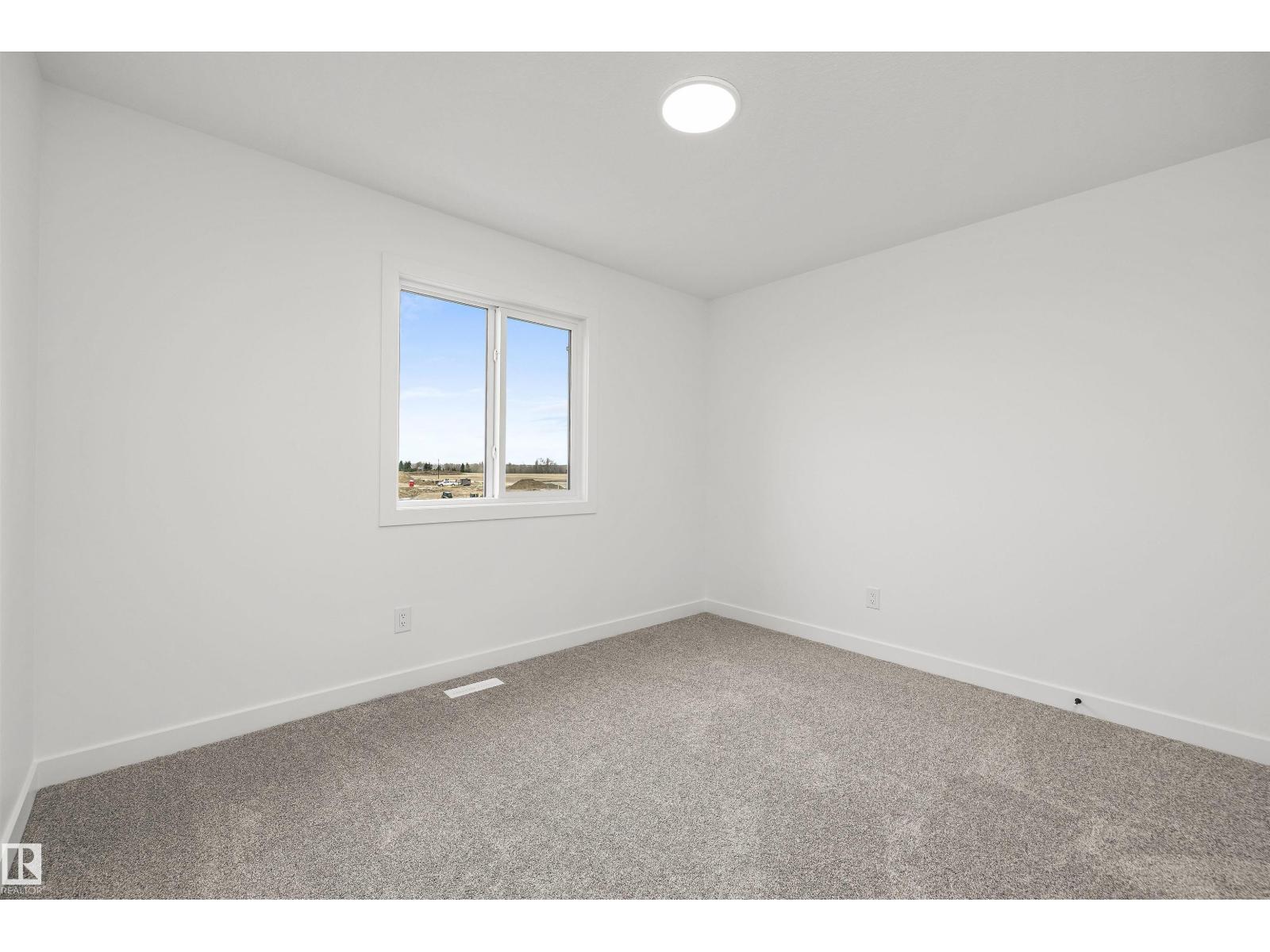 4228 63 St Property Photo 27