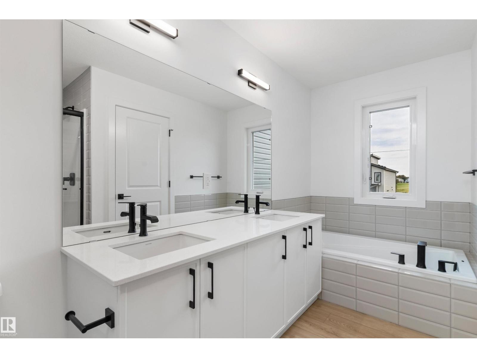 4228 63 St Property Photo 35