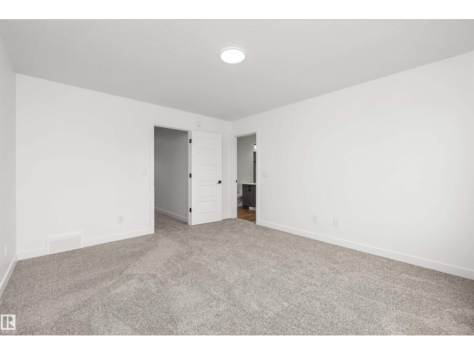 4228 63 St Property Photo 38