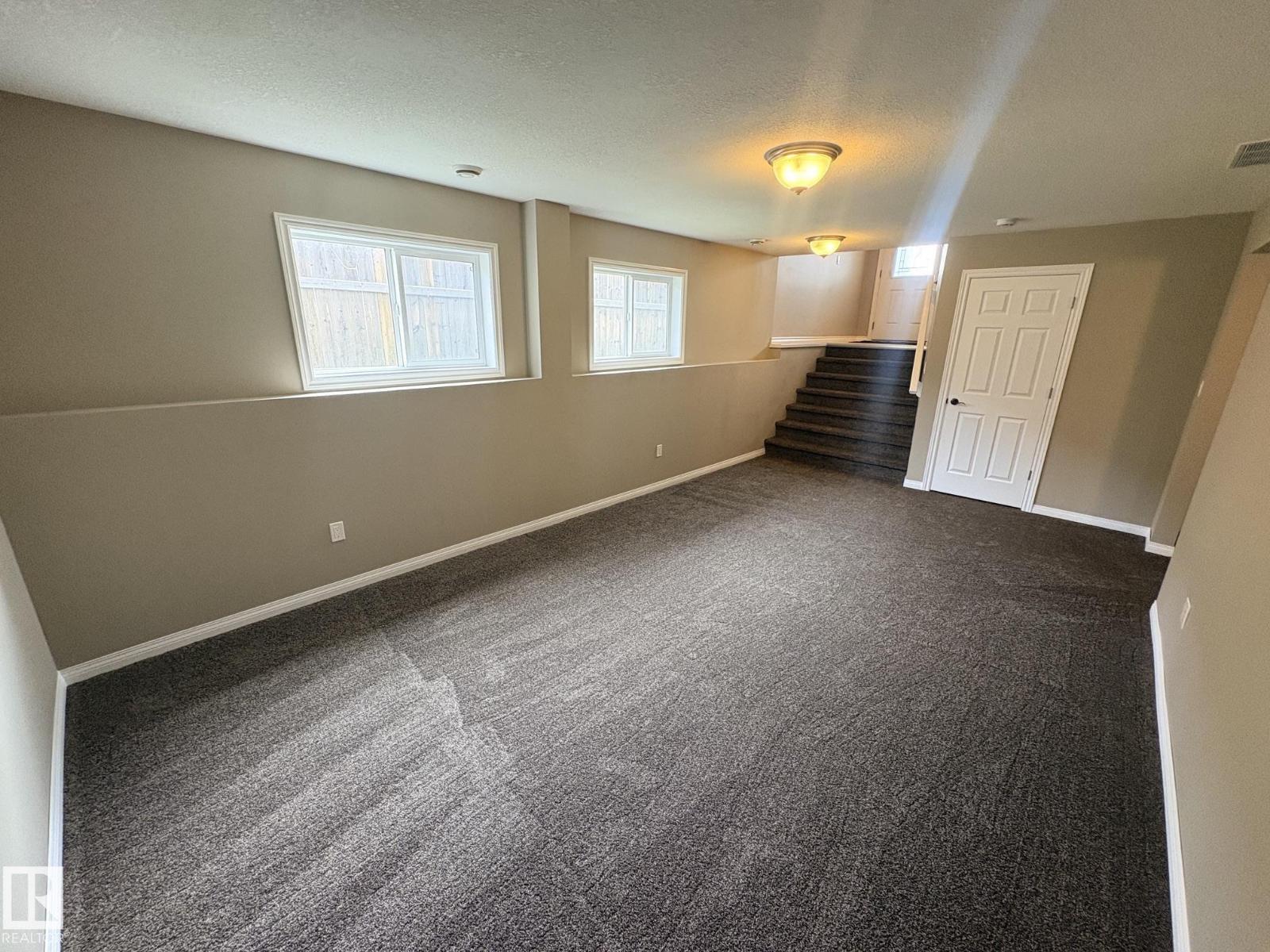4505 38 Street Property Photo 18