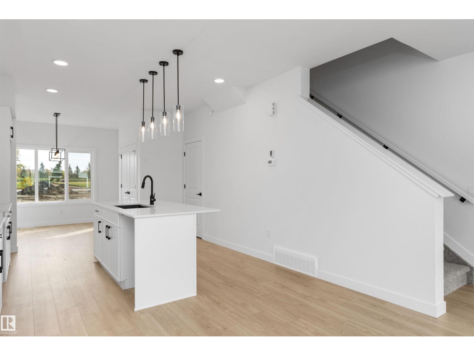 4205 63 St Property Photo 11