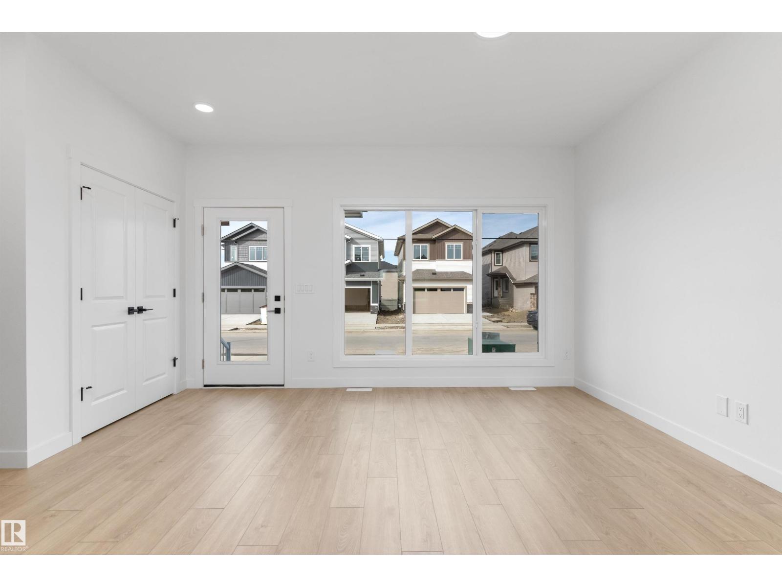 4205 63 St Property Photo 14