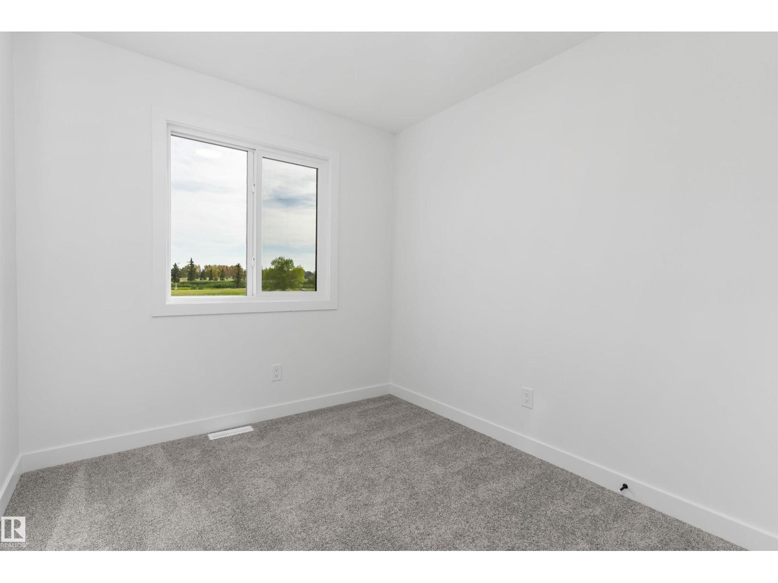 4205 63 St Property Photo 19