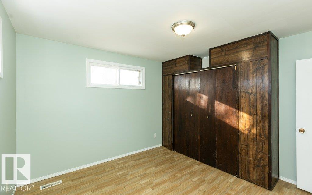 9836 100 St Property Photo 18