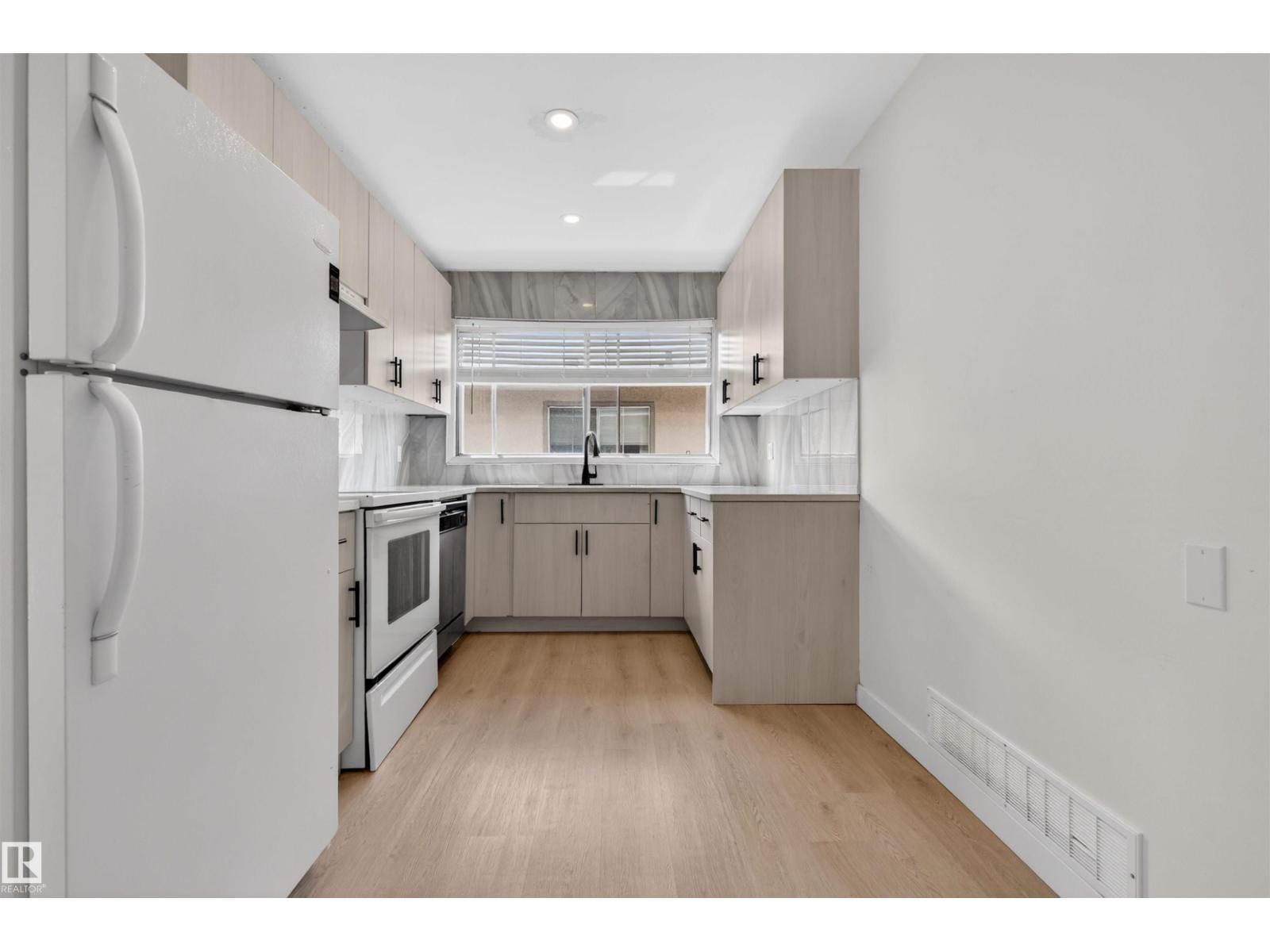 7304/7306 78 Av Nw Property Photo 7