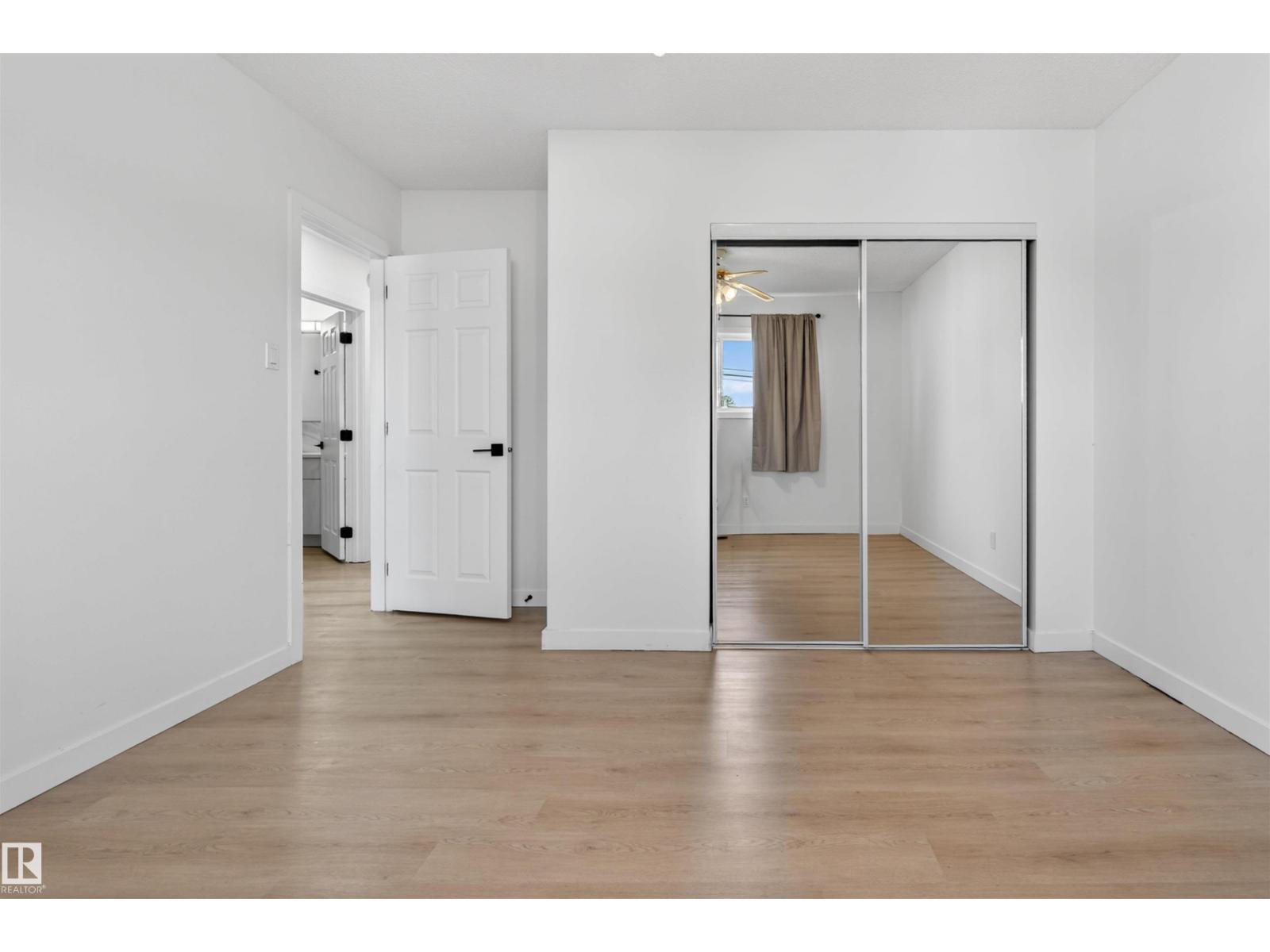 7304/7306 78 Av Nw Property Photo 17