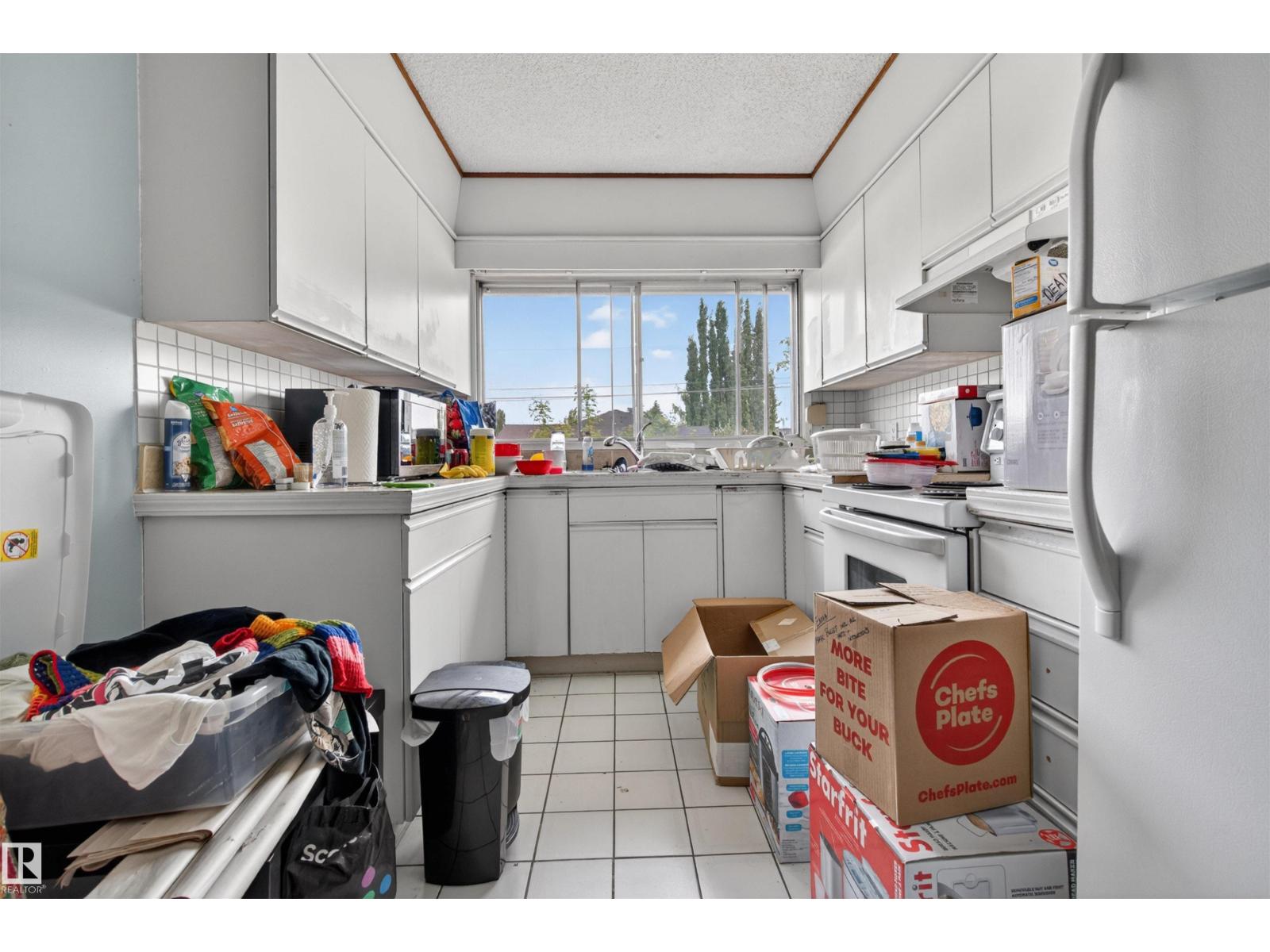 7304/7306 78 Av Nw Property Photo 39