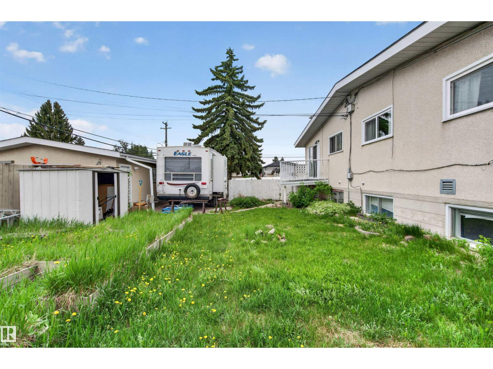 7304/7306 78 Av Nw Property Photo 46