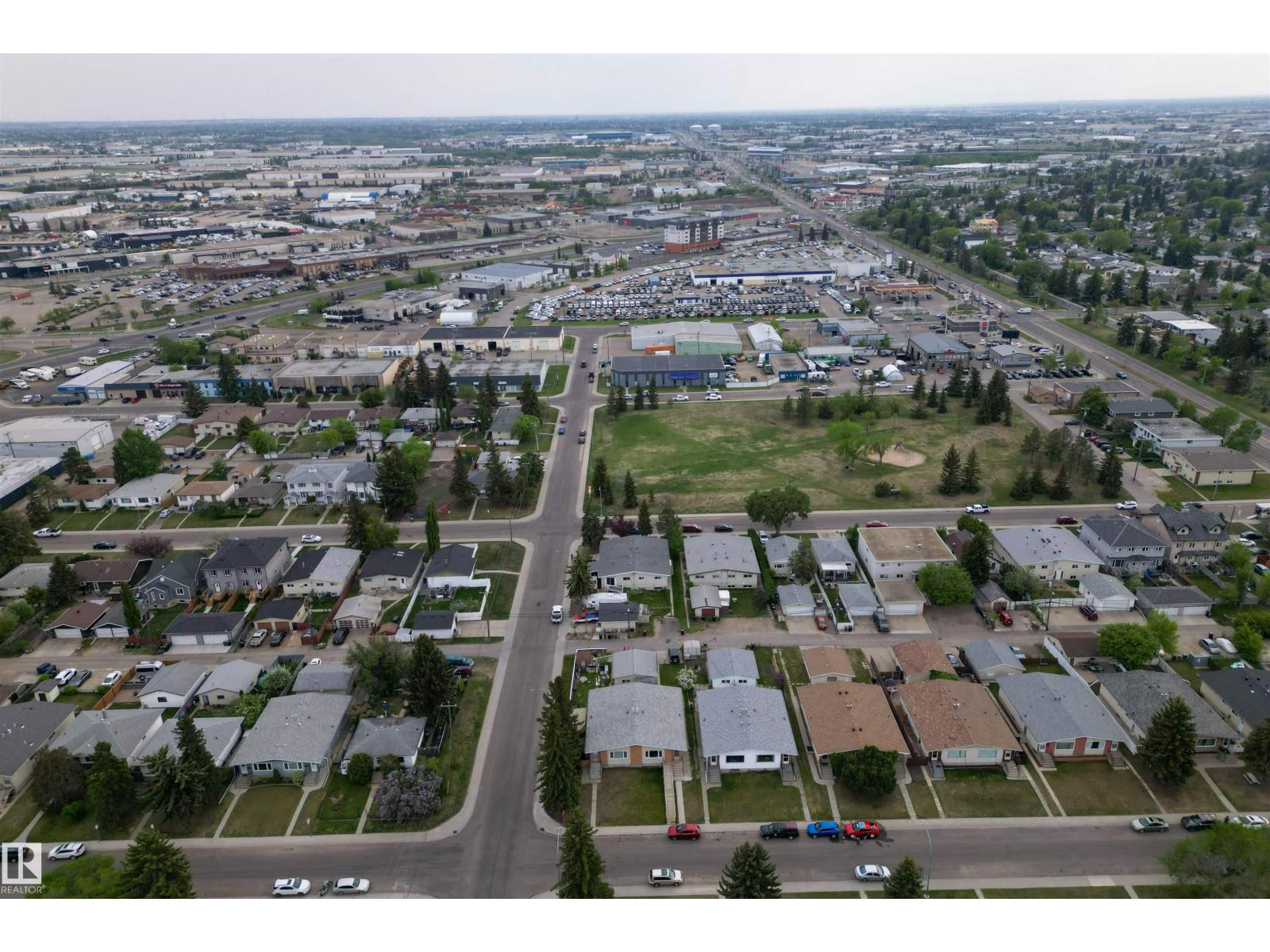 7304/7306 78 Av Nw Property Photo 53
