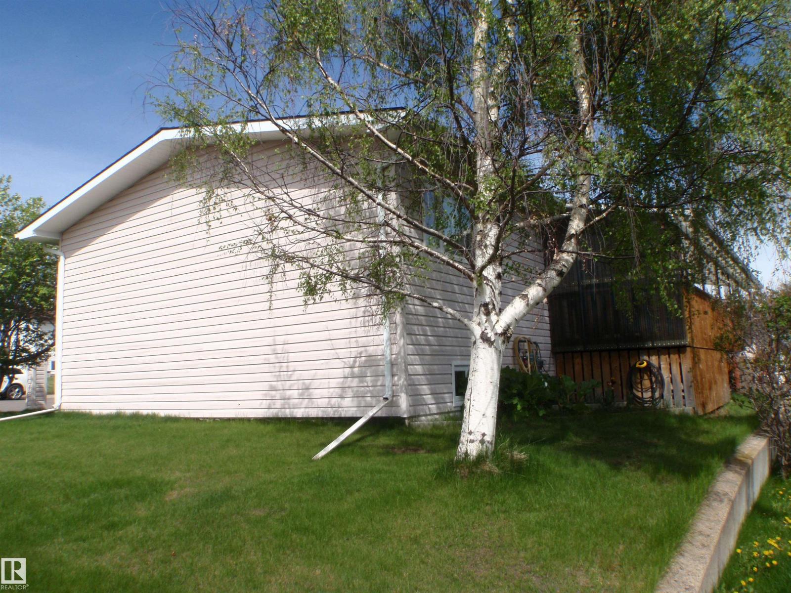3 Hillside Av Property Photo 9