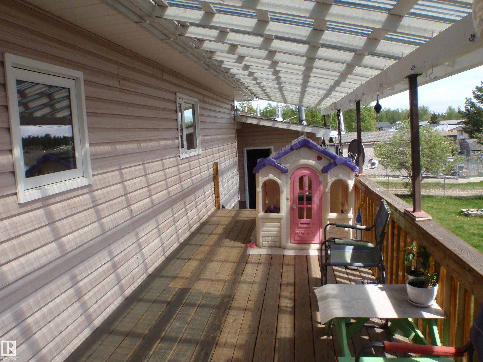 3 Hillside Av Property Photo 12