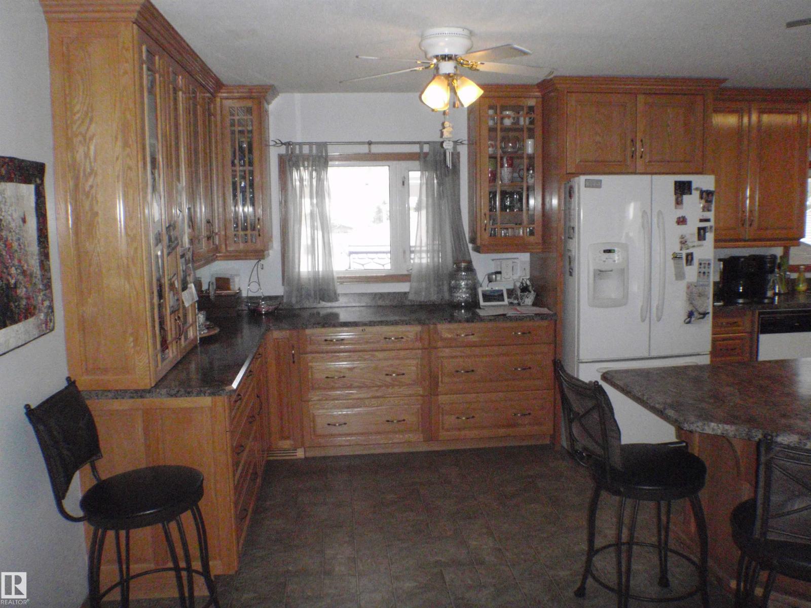 3 Hillside Av Property Photo 14