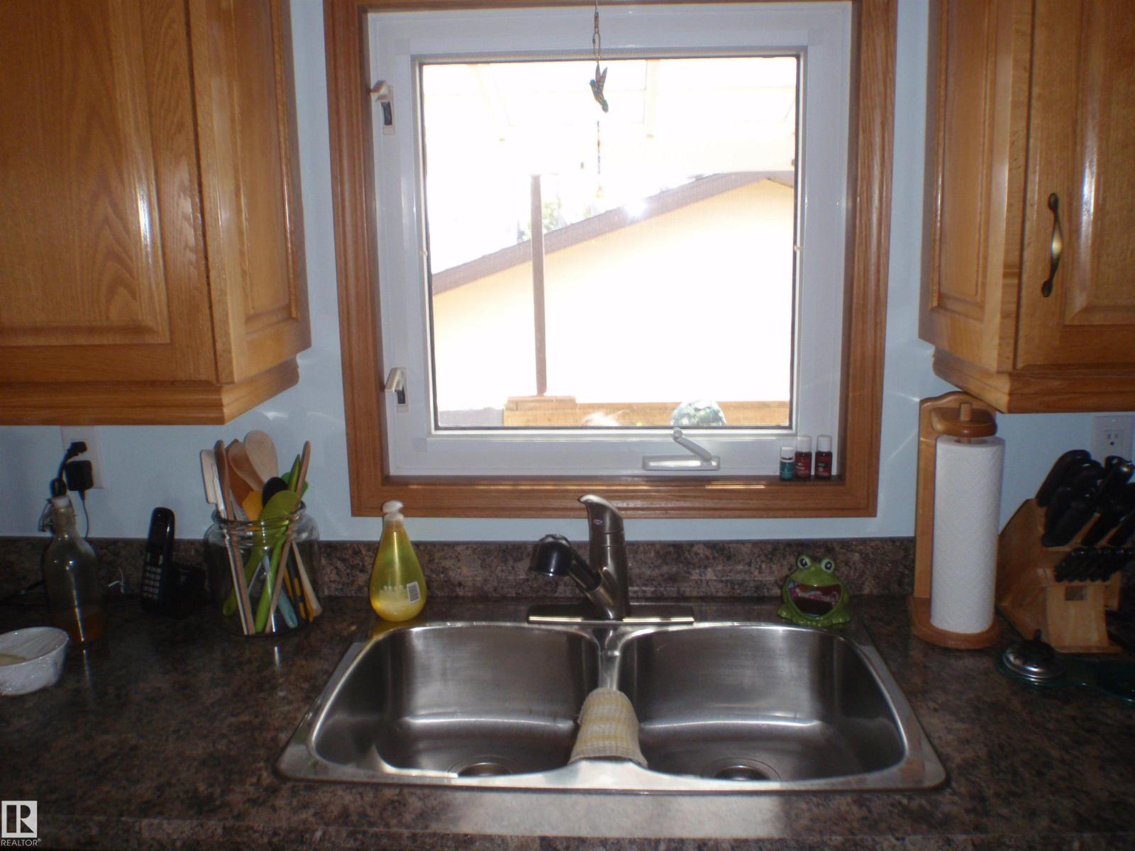 3 Hillside Av Property Photo 19