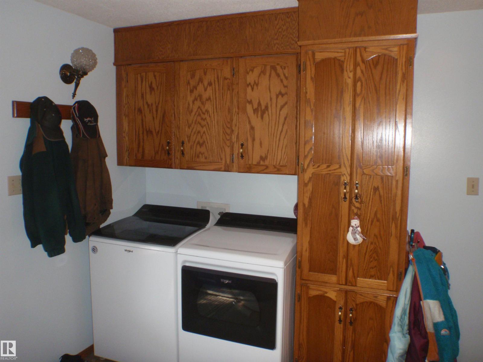 3 Hillside Av Property Photo 26
