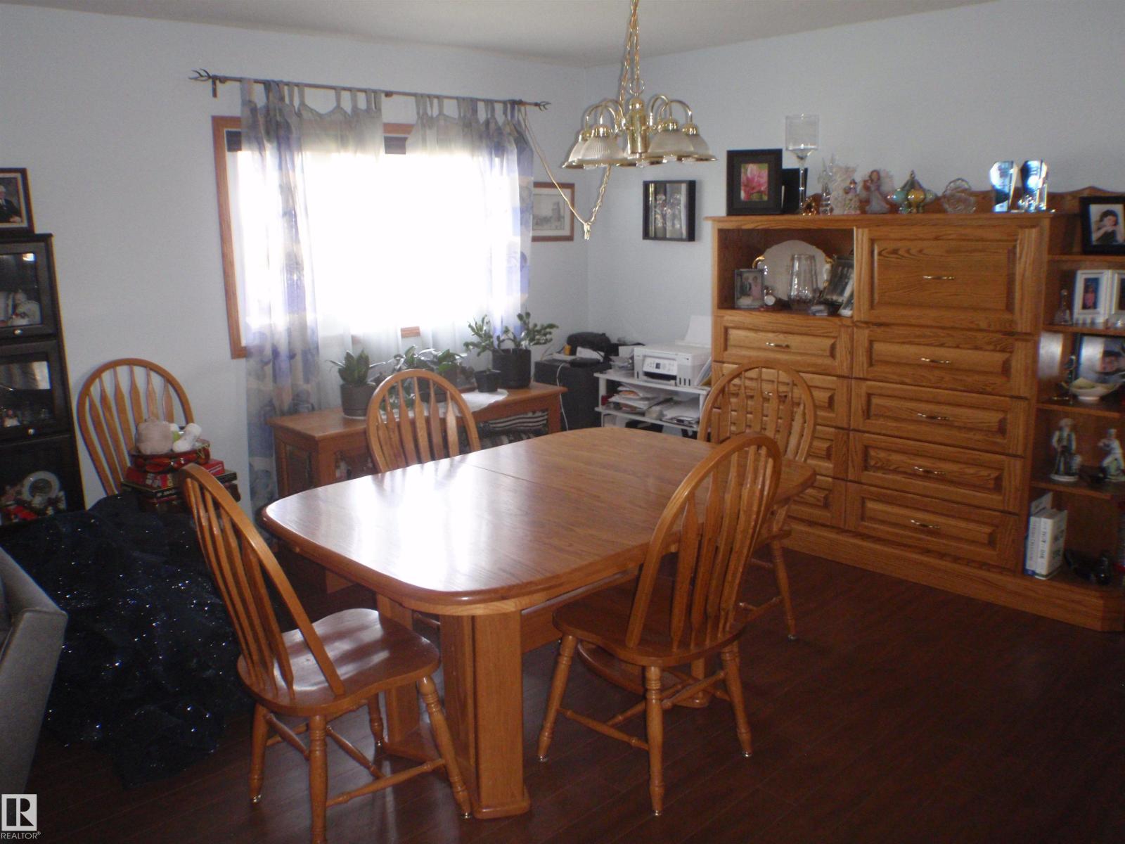 3 Hillside Av Property Photo 28