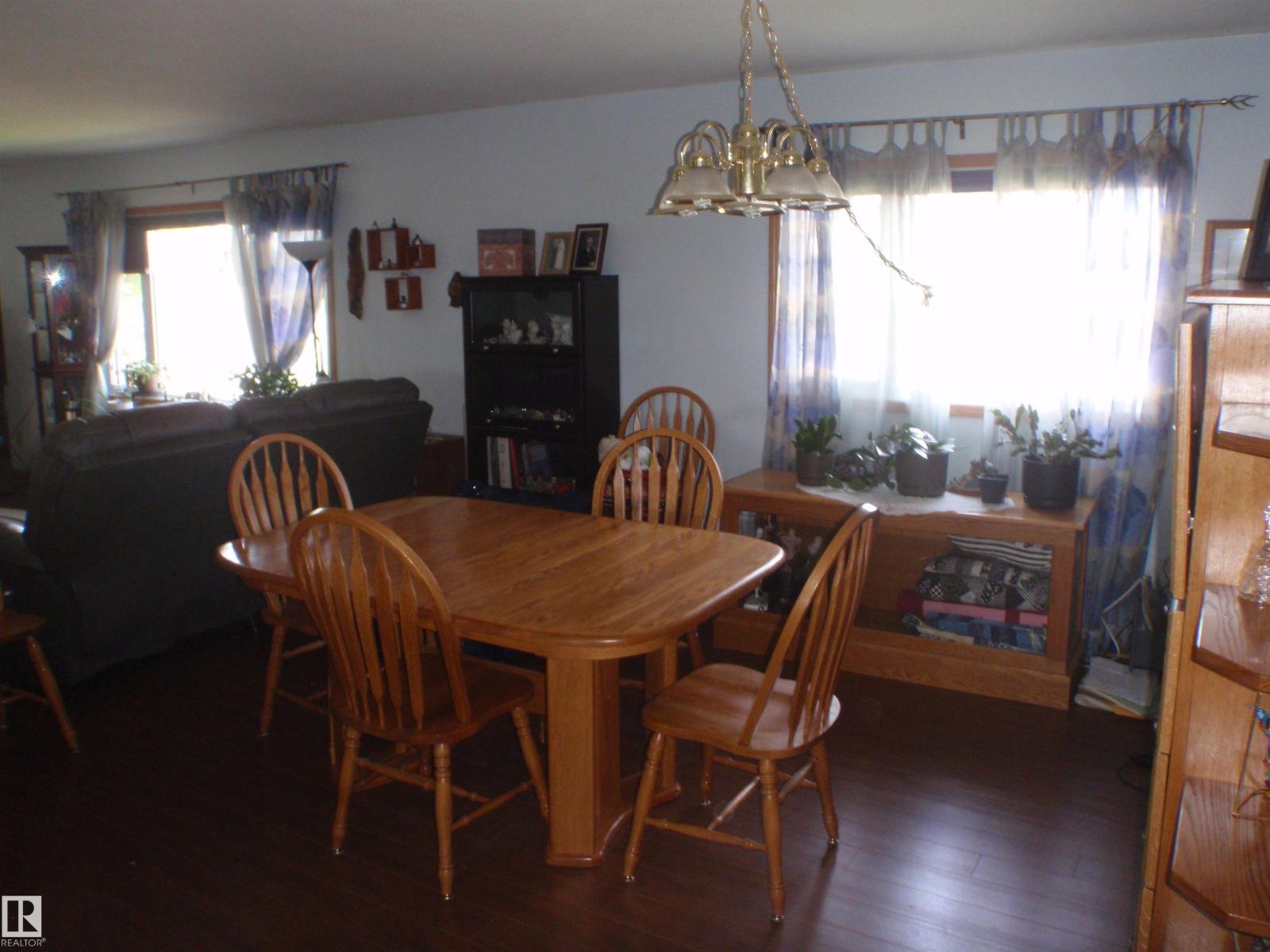 3 Hillside Av Property Photo 29