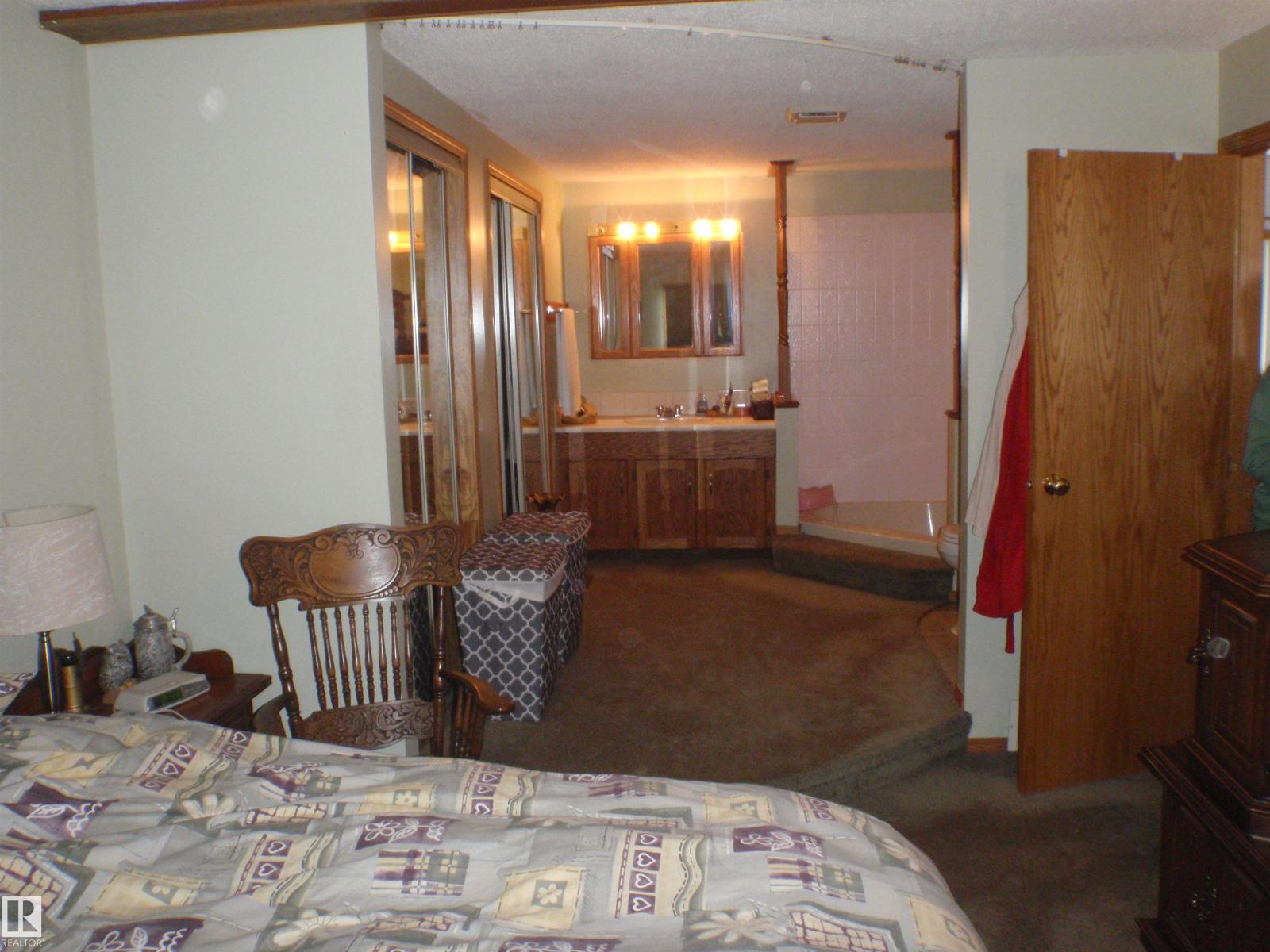 3 Hillside Av Property Photo 34
