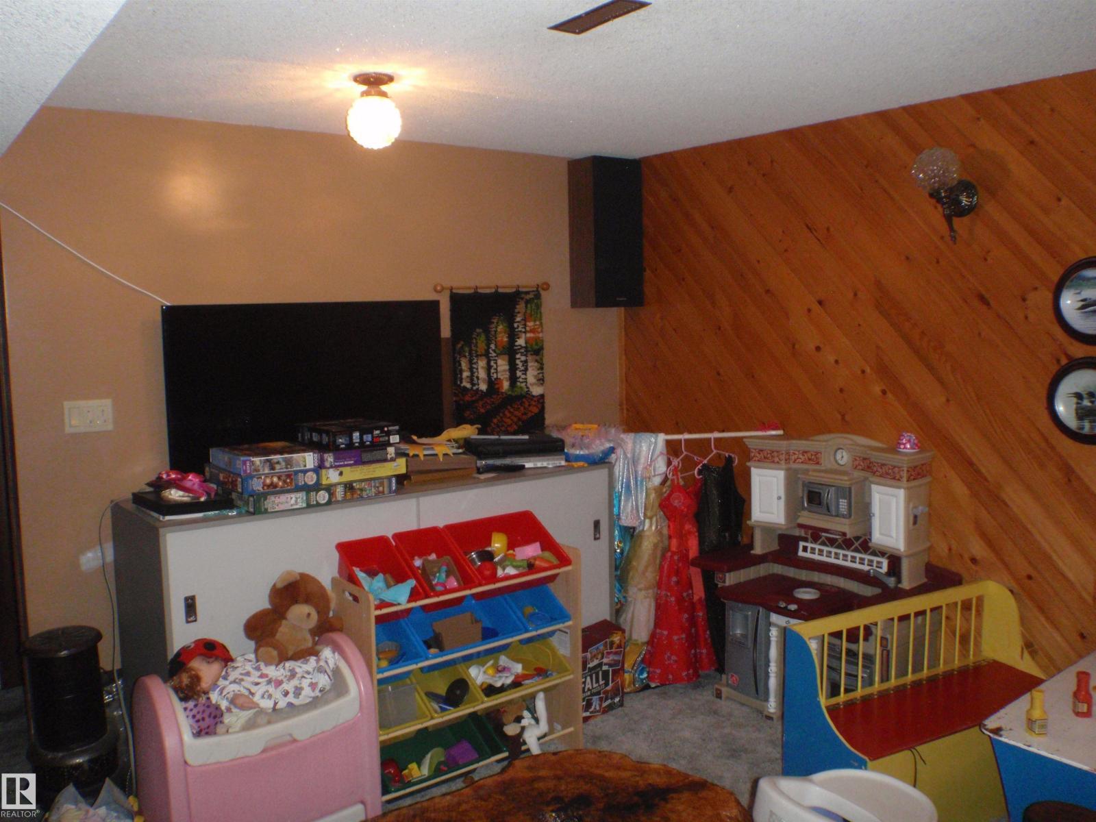 3 Hillside Av Property Photo 54