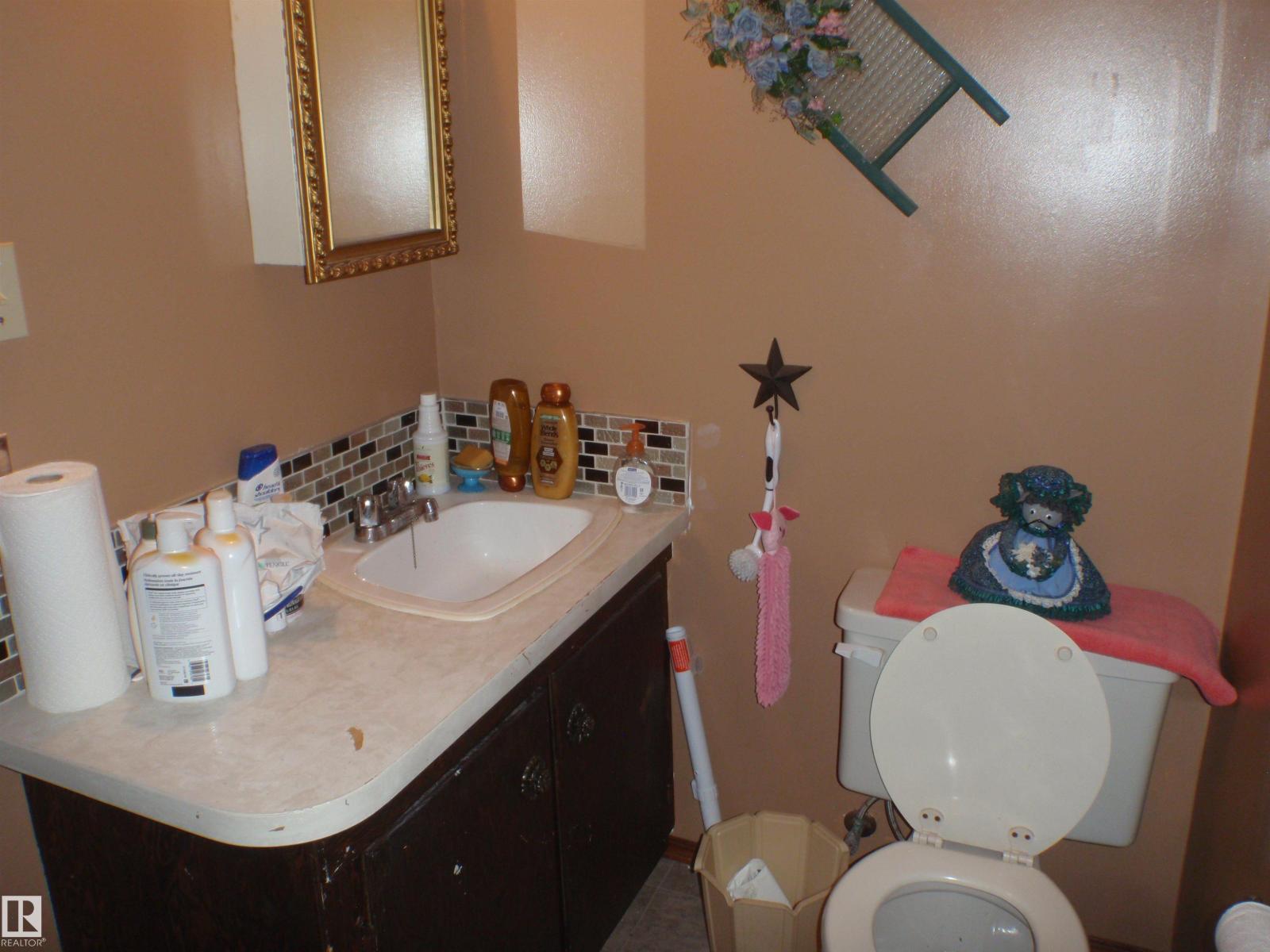 3 Hillside Av Property Photo 57