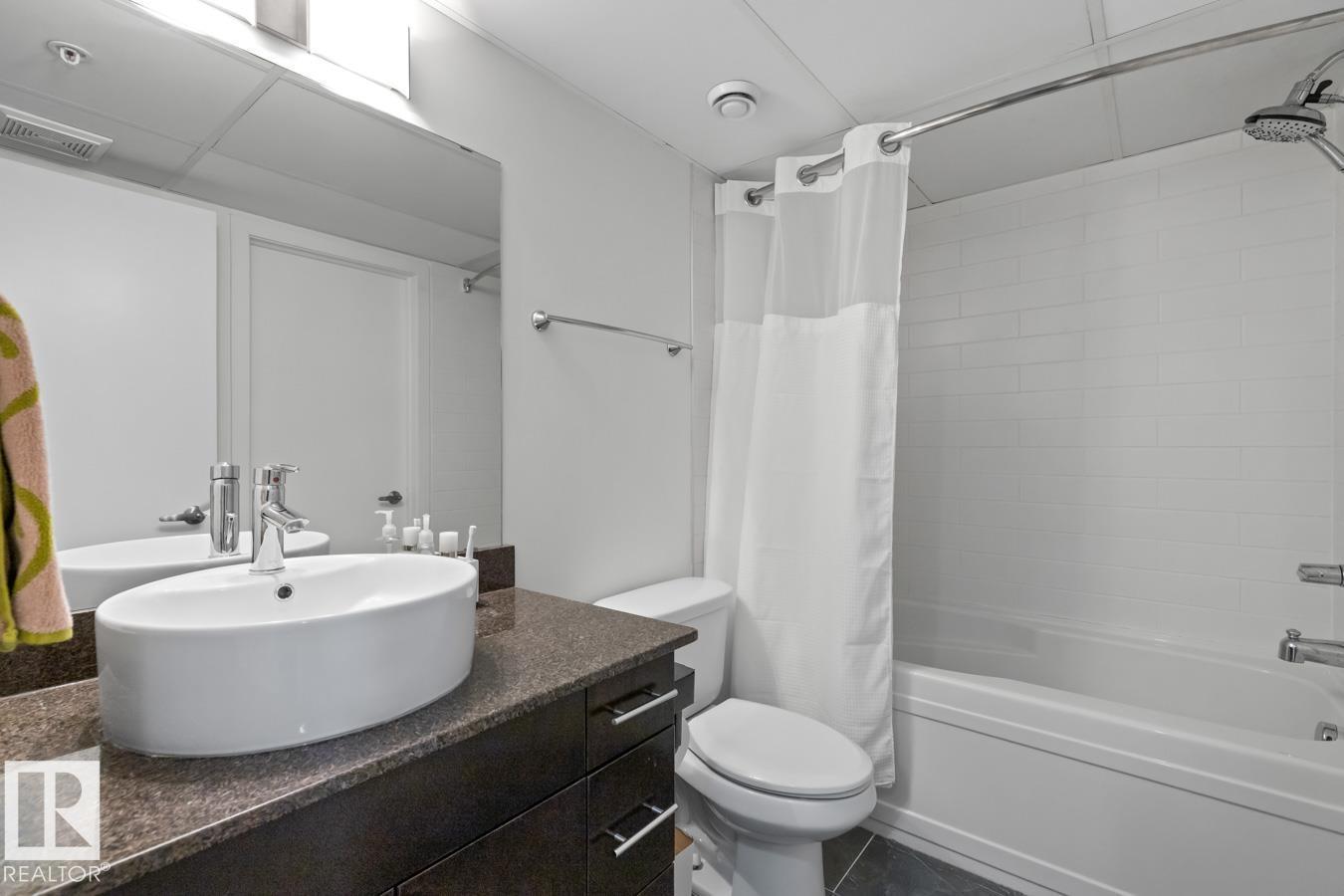 #408 11203 103a Av Nw Property Photo 17