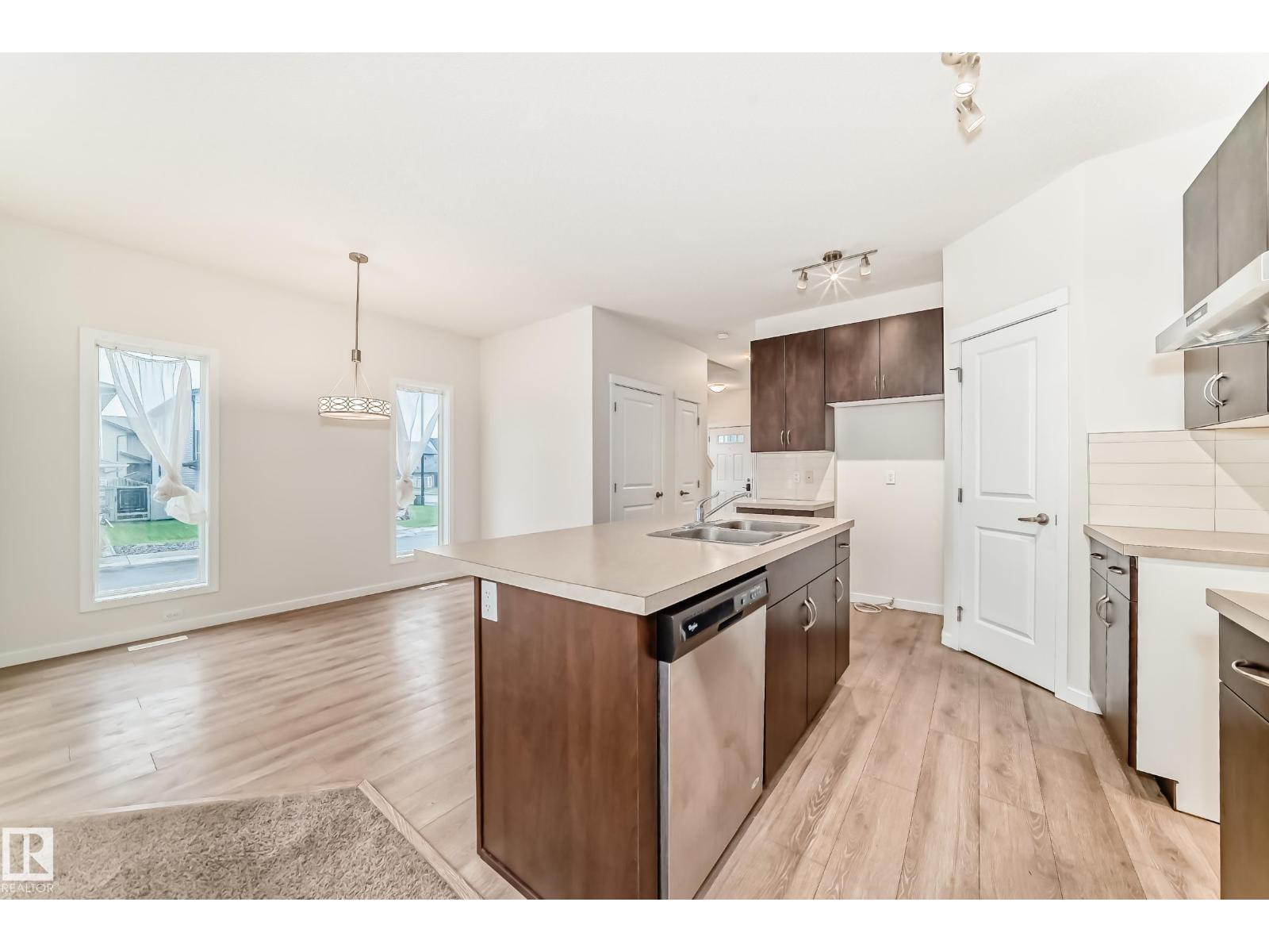 18103 77 St Nw Property Photo 6