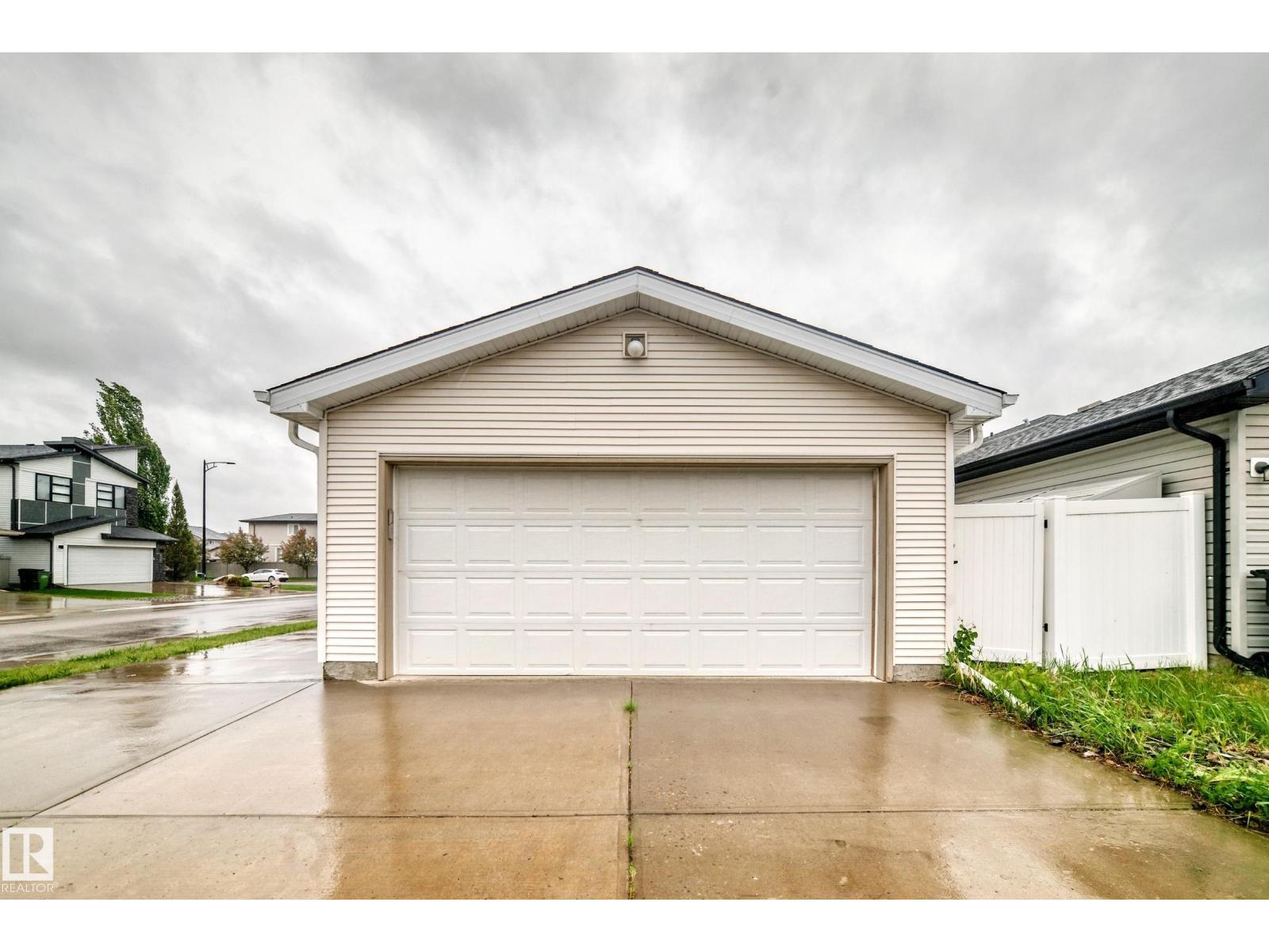 18103 77 St Nw Property Photo 55