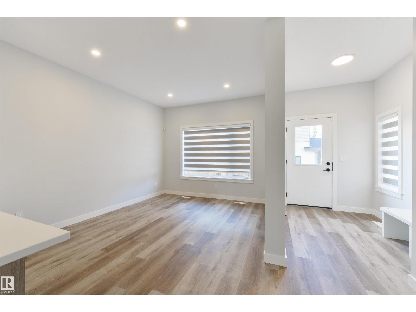 8313 76 Av Nw Property Photo 13