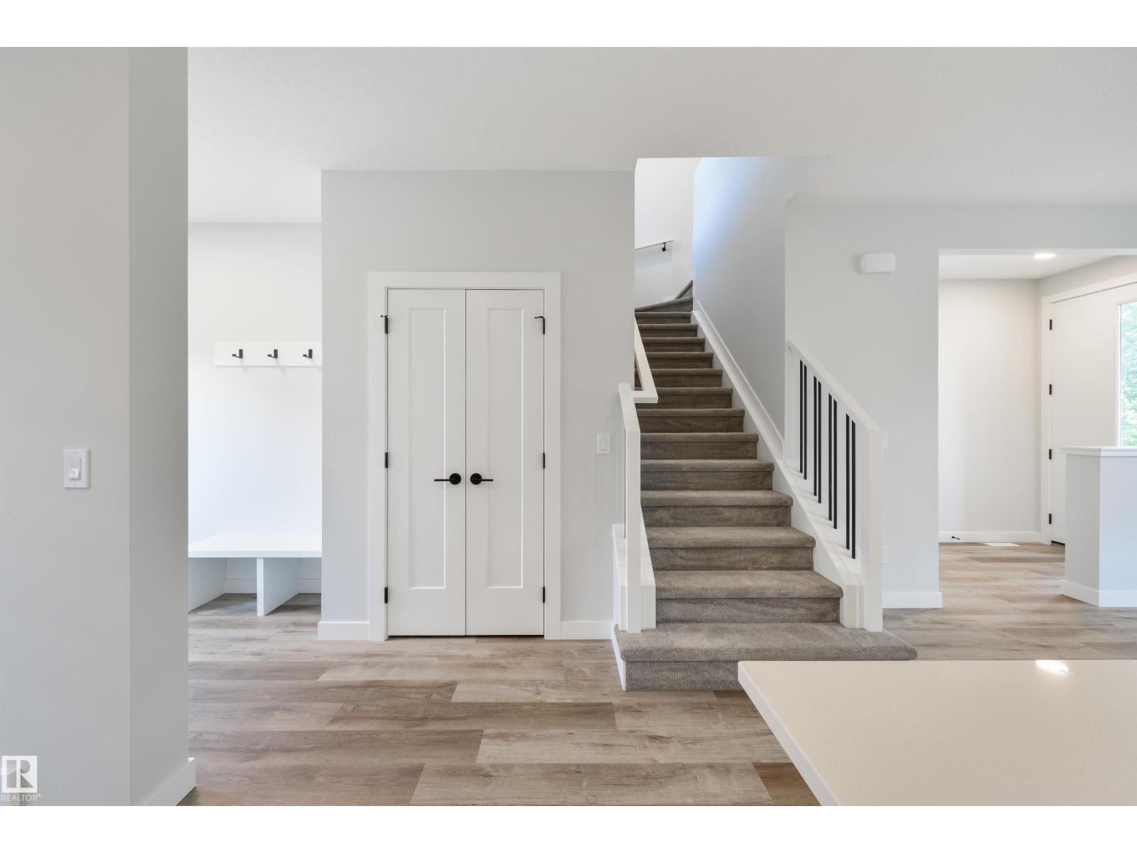 8313 76 Av Nw Property Photo 16