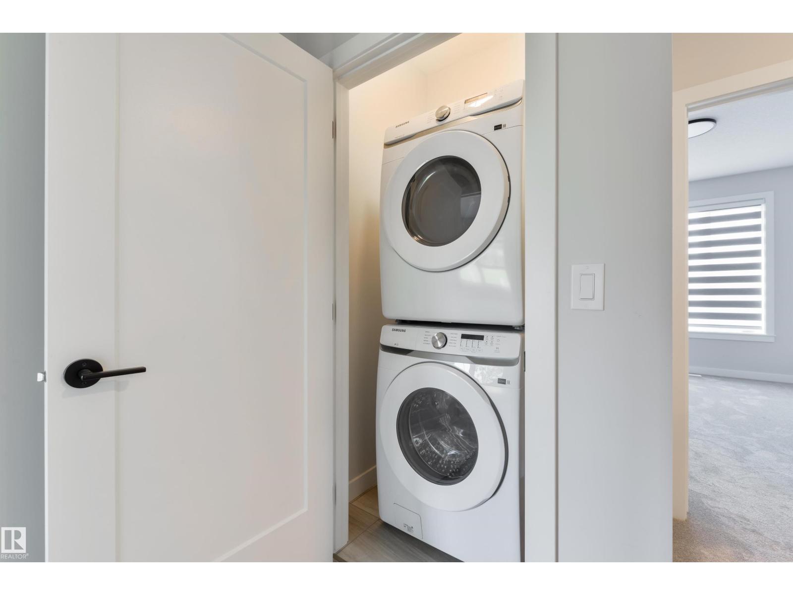 8313 76 Av Nw Property Photo 25